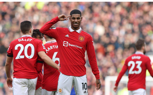 中场指挥官 中场指挥官